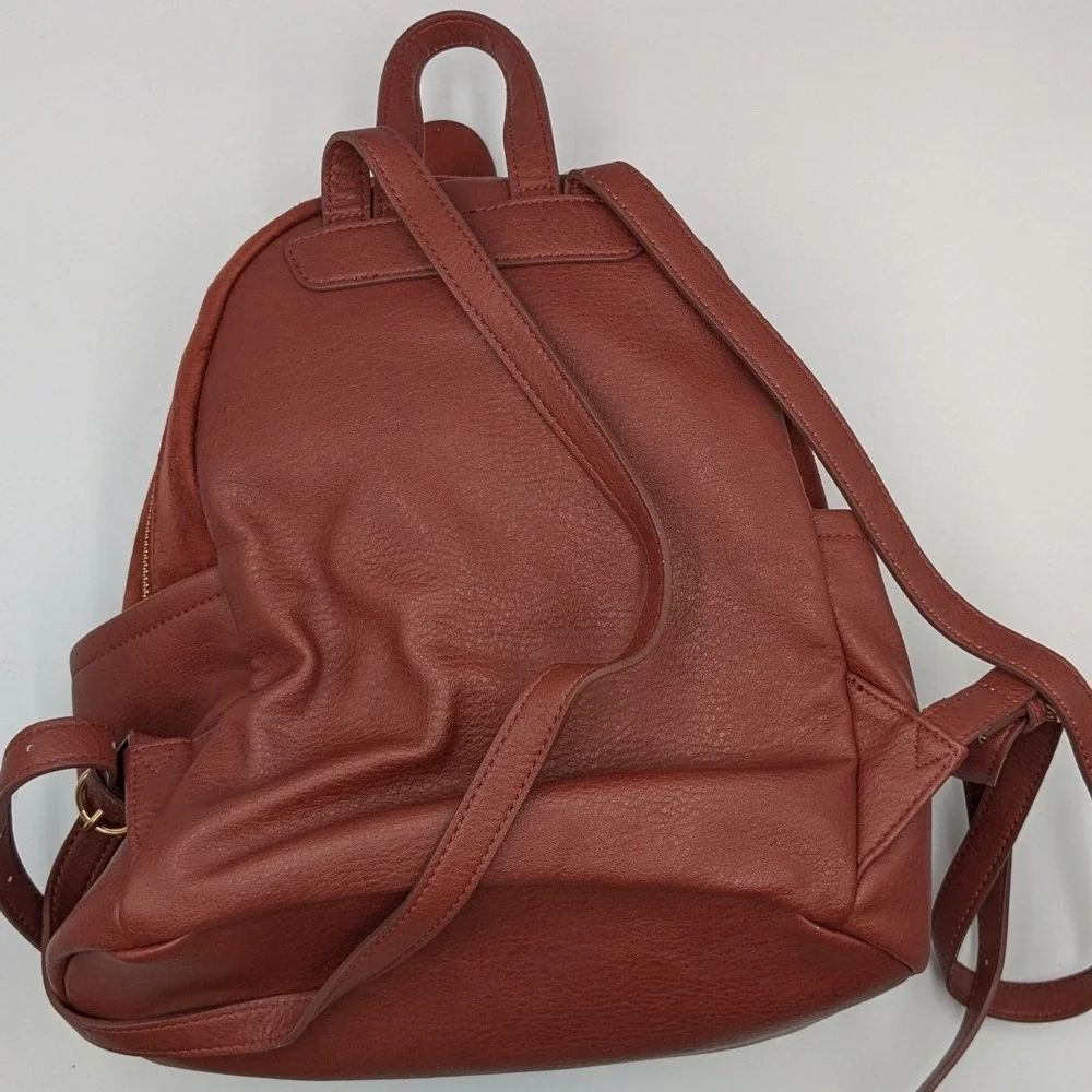 Lauren Conrad Vegan Leather Heart‎ Charm Backpack Burgundy Feminine Romantic